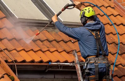 Démoussage et hydrofuge de toiture à Authou
